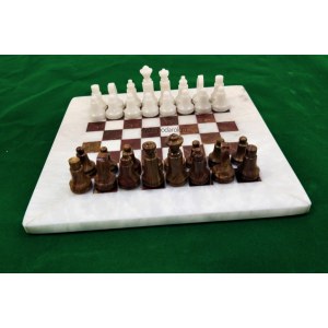 Шахматы каменные белый мрамор и оникс 20х20