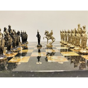 Шахматы эксклюзивные "Русичи" бронза, горный агат, змеевик
