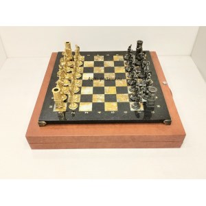 Шахматы эксклюзивные "Спартанская битва" бронза, горный агат - змеевик