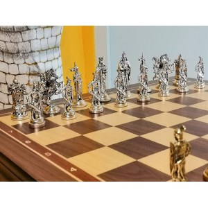 Шахматный стол "Времена королей" орех