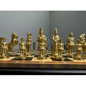 Шахматы деревянные эксклюзивные в ларце 45 с фигурами из бронзы