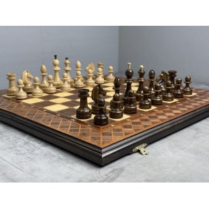 Шахматы 3 в 1 подарочные с фигурами из клена